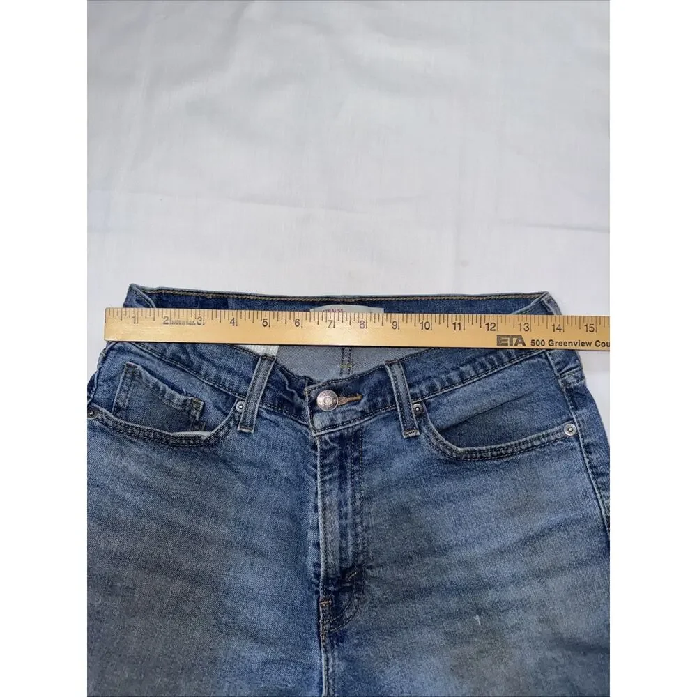 Levis Signature Men's Athletic Fit Blue Jeans Size 30 X 30 Medium Wash Thrashed